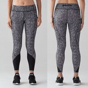 Lululemon Tight Stuff Tight II (25") Formation Alpine White Black